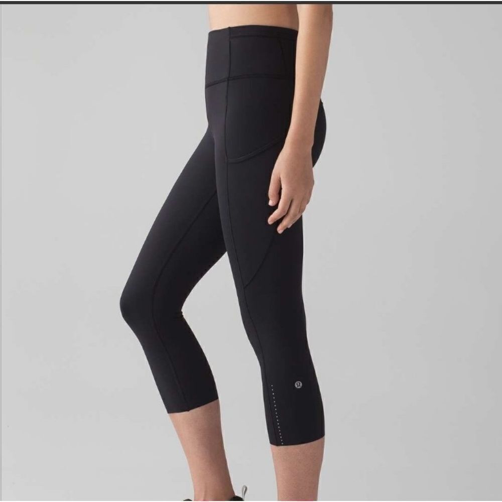 Lululemon Fast & Free Crop II Size 4‎
